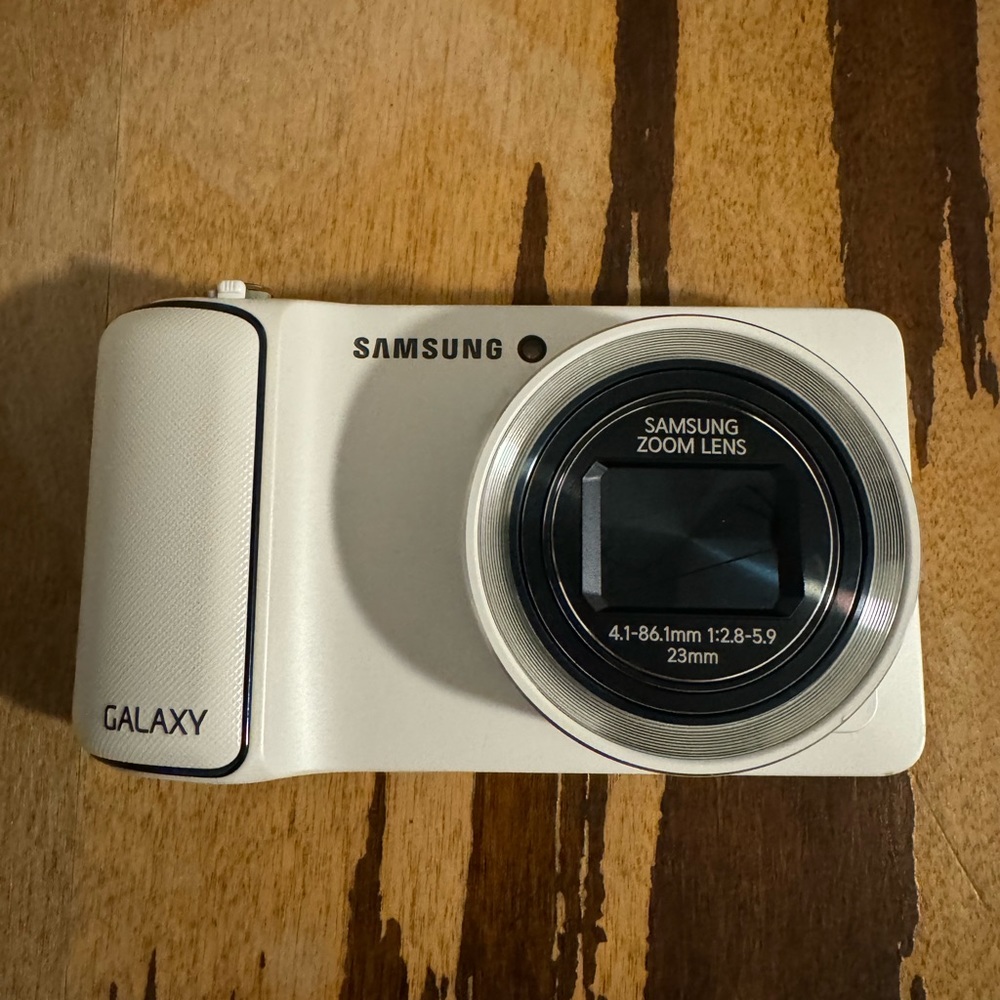 Samsung Galaxy GC110 Camera 16.3MP 21x